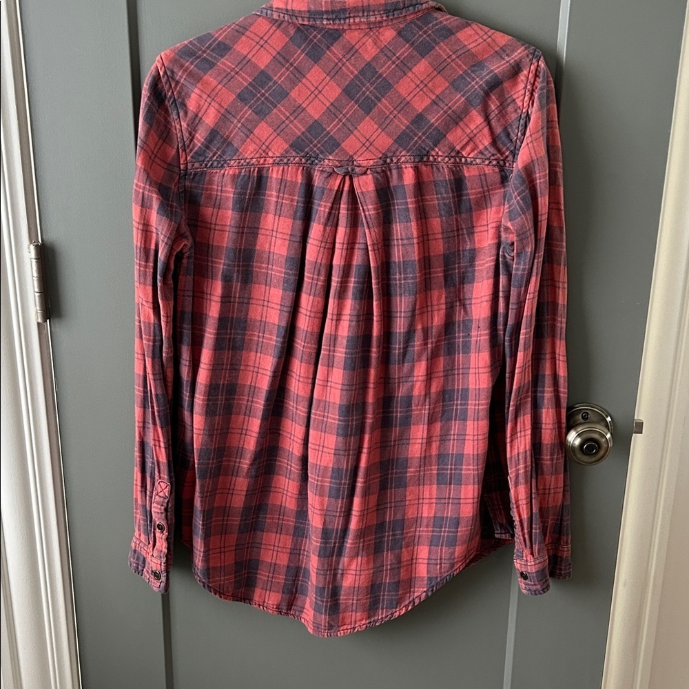 BDG Red and Black Checkered Button-Up Shirt Joanna Gaines Size Small - Picture 4 of 5